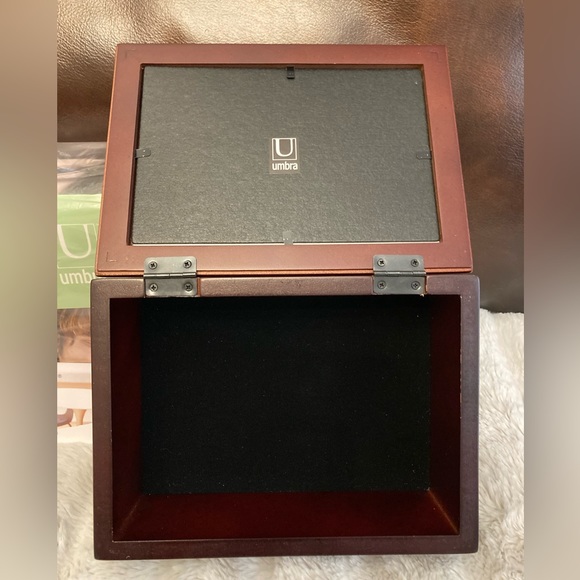 BNIB UMBRA Photo/Jewellery Box - Picture 3 of 7